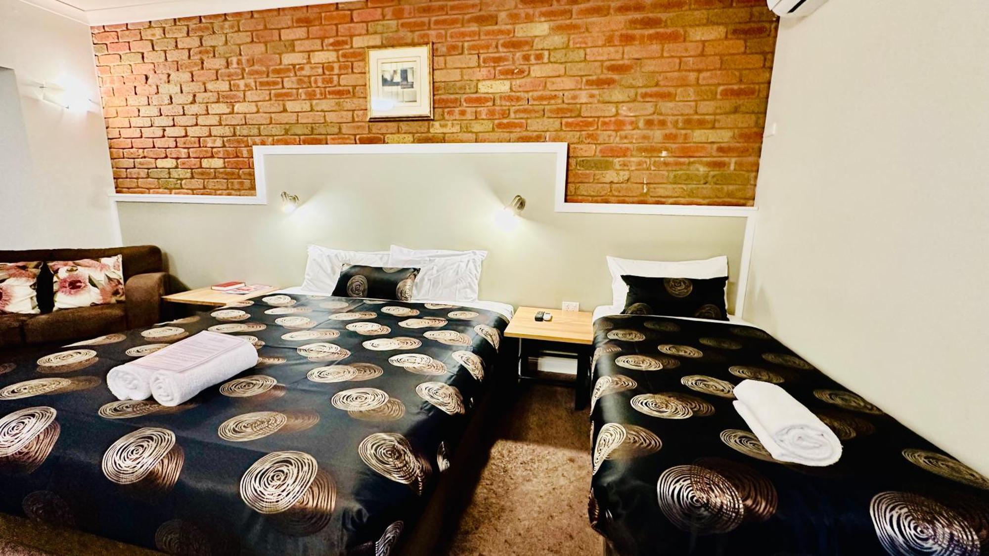 Early Australian Motor 4* Mildura