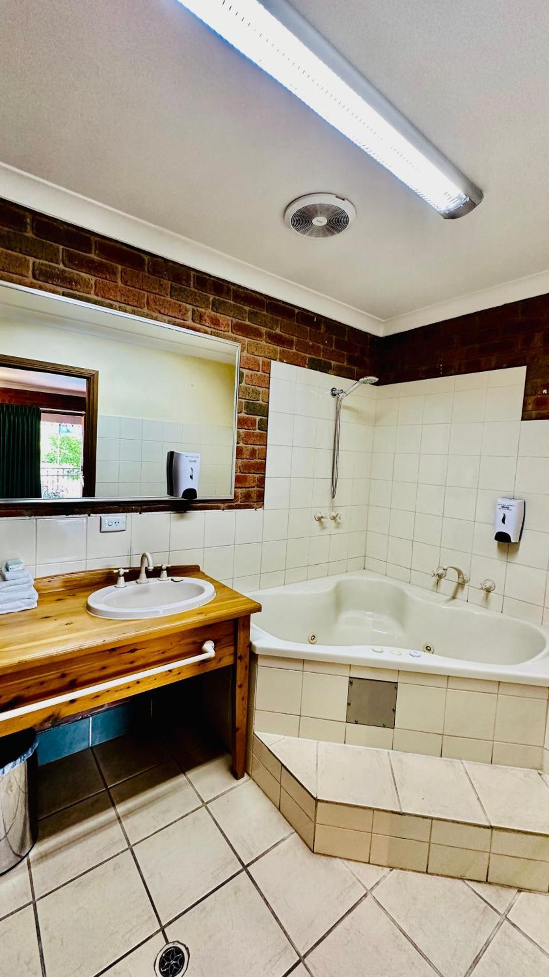 Early Australian Motor Motel Mildura