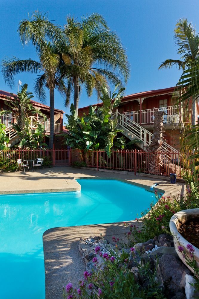 Early Australian Motor 4* Mildura