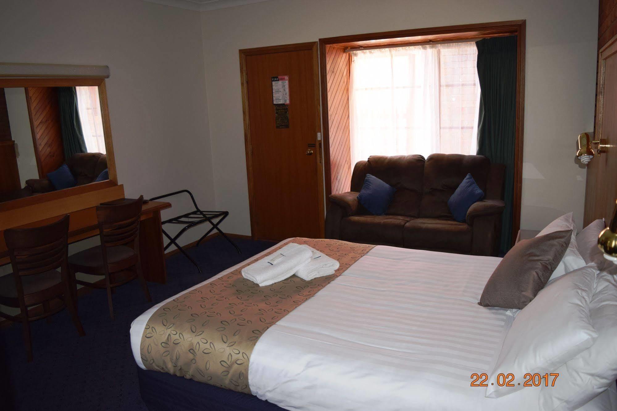 Early Australian Motor Motel